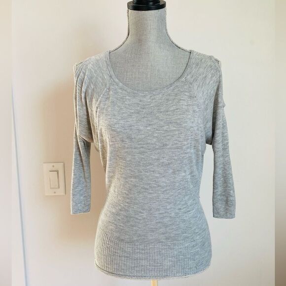Y2K Guess Heather Gray Knit Top Open Back Shoulder Cashmere Blend XS Balletcore - Picture 3 of 6